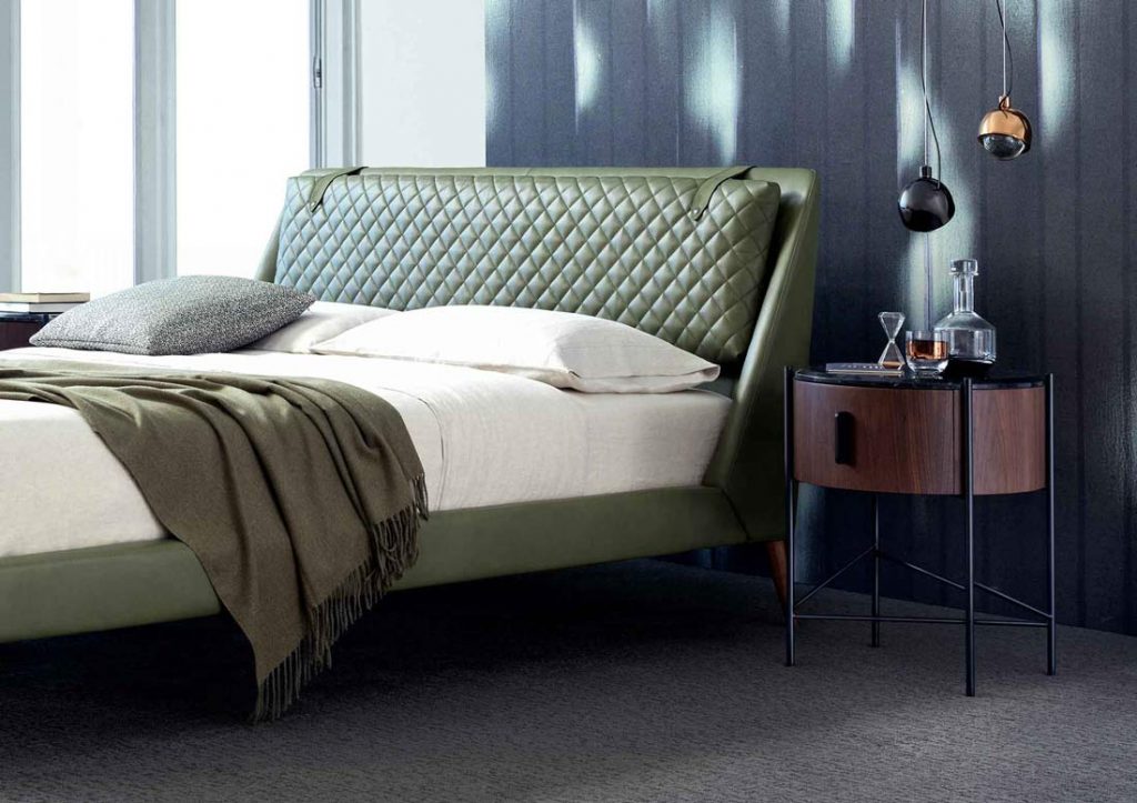 Bedroom by BertO - Chelsea bed in leather