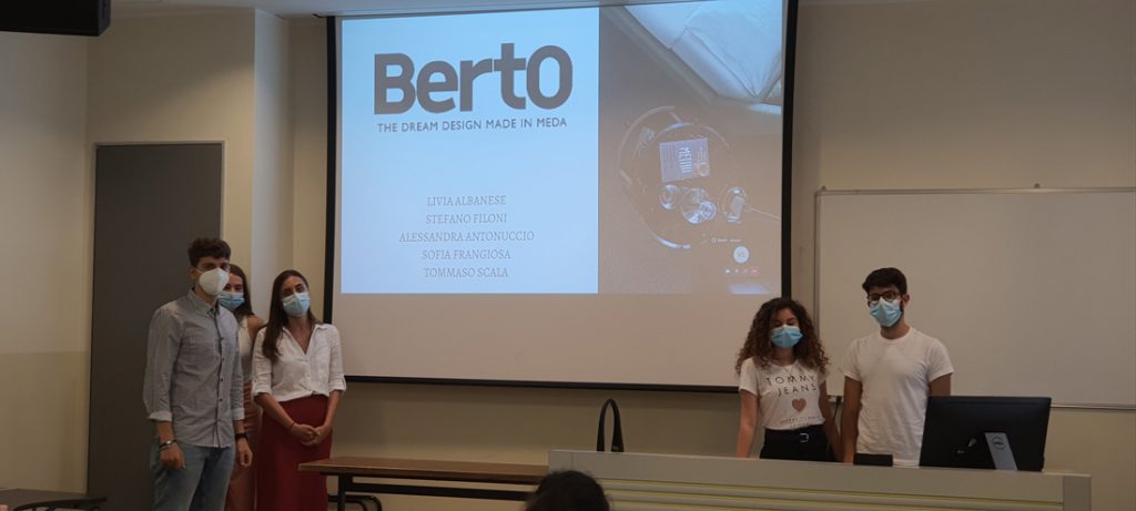 Students of the Master in Strategic Digital Marketing of the Università Cattolica of Milan work on the BertO Case